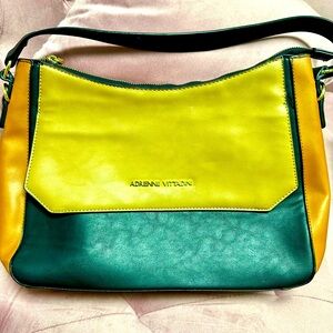Gorgeous tricolor Adrienne Vittadini purse